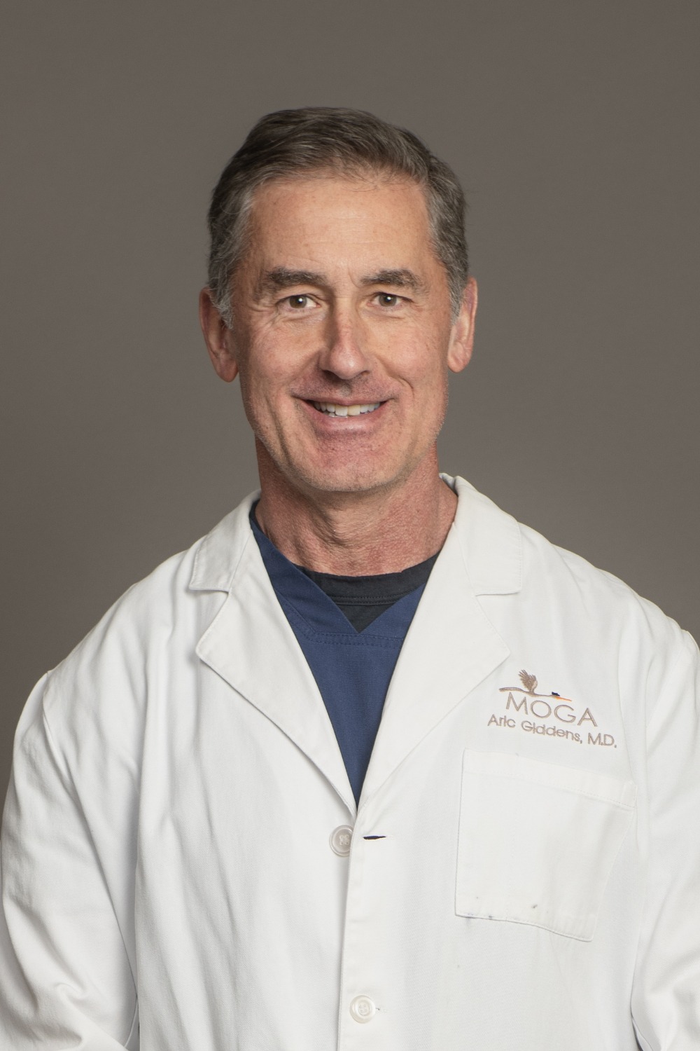 Giddens-Aric_04-cropped